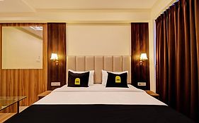 Palette - The Grand Aryans Hotel
